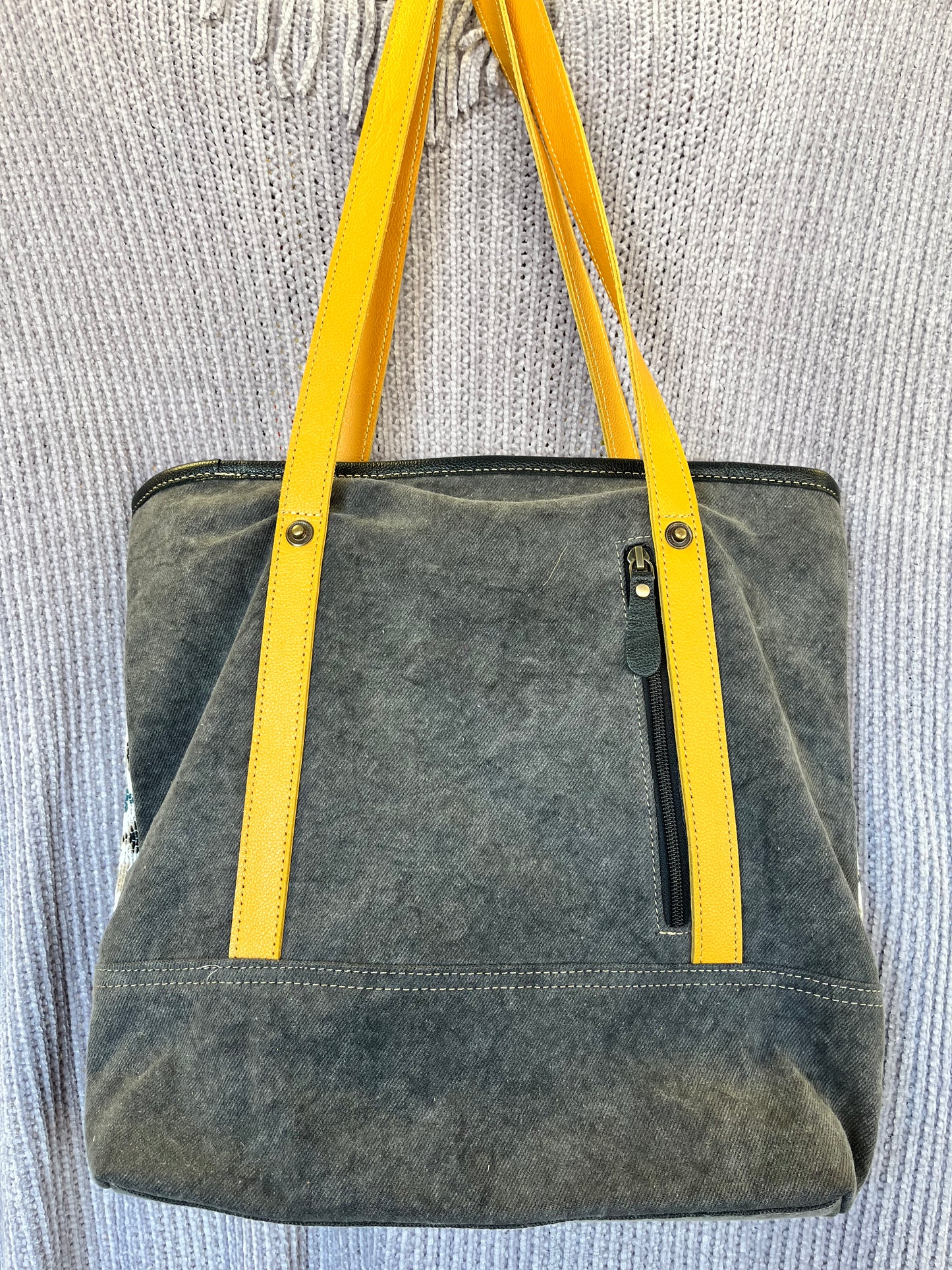 Myra Bag Zonta Mesa Concealed Bag